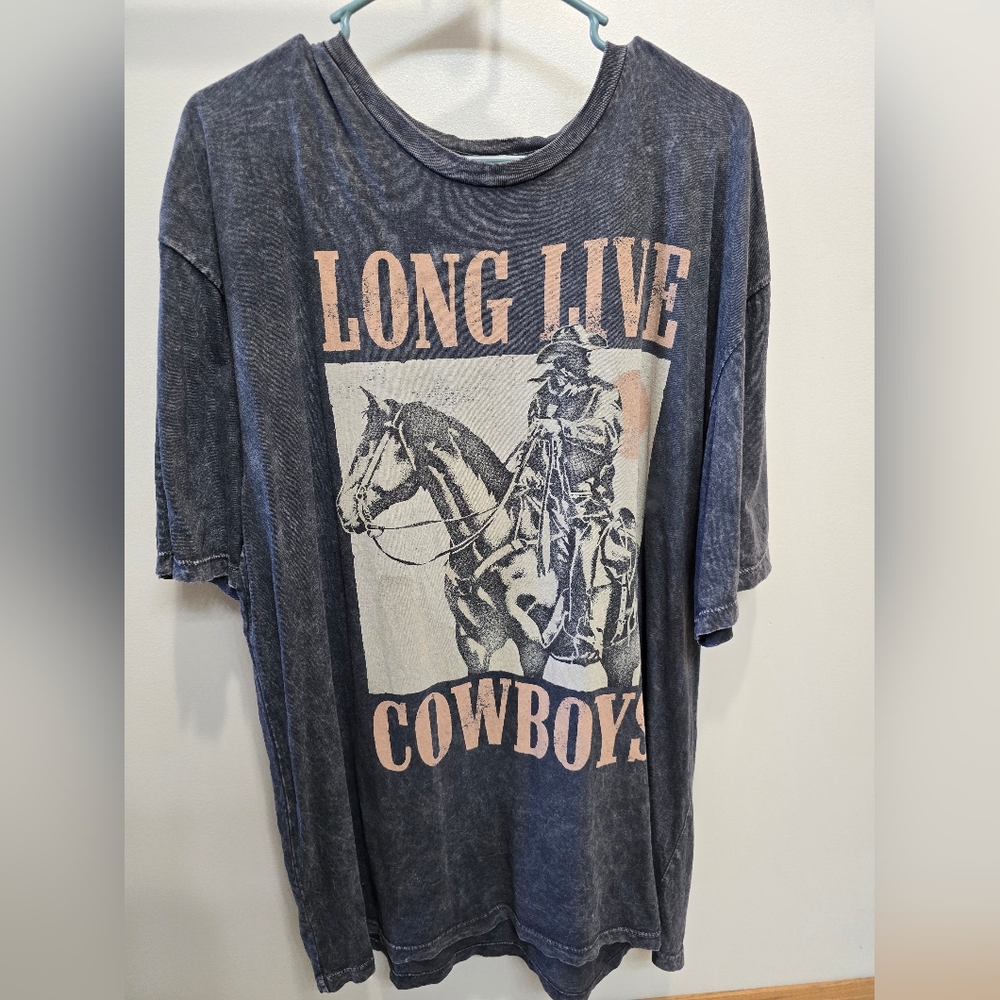 Lotus Fashion Black Graphic Tee